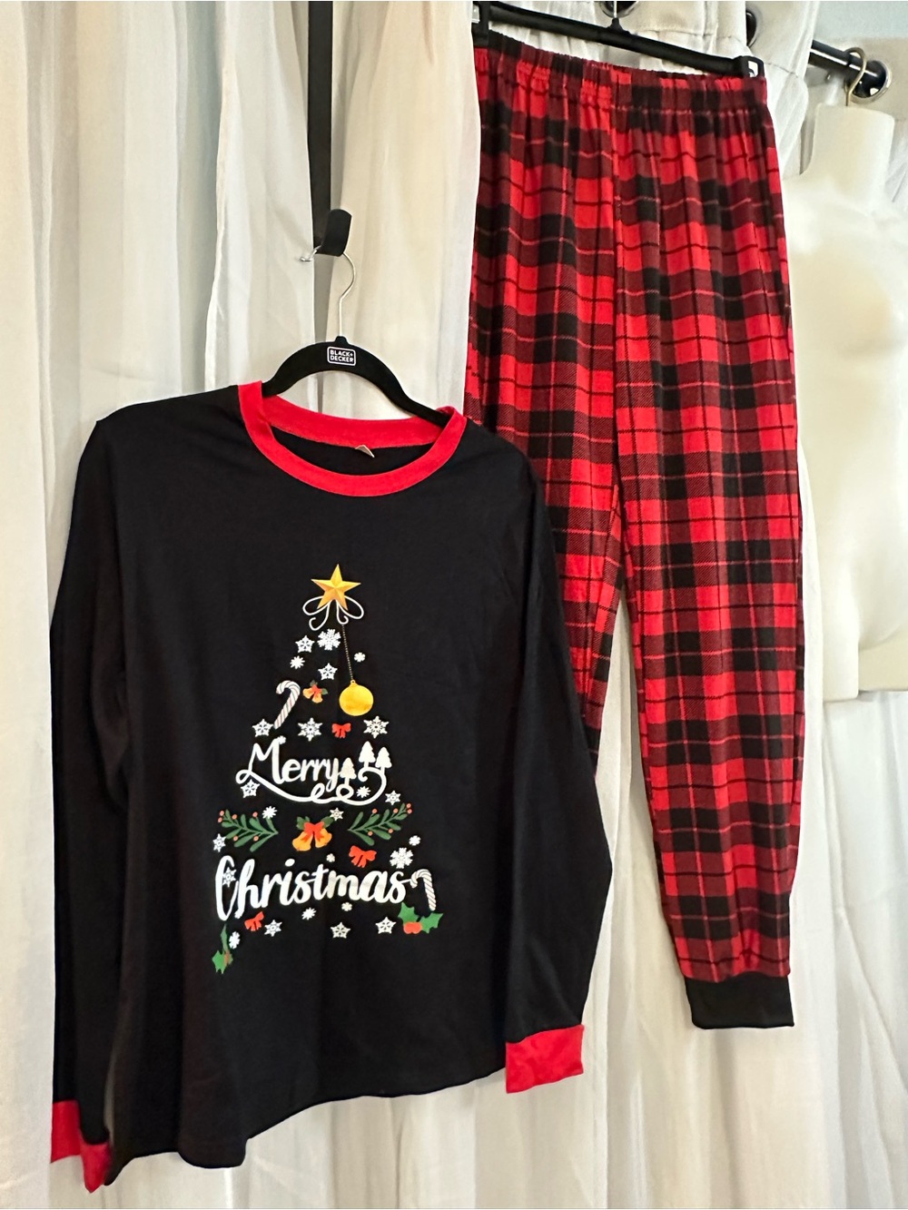 Family Christmas Pajamas. Black & Red Merry Christmas Pajama Set. - Picture 2 of 11